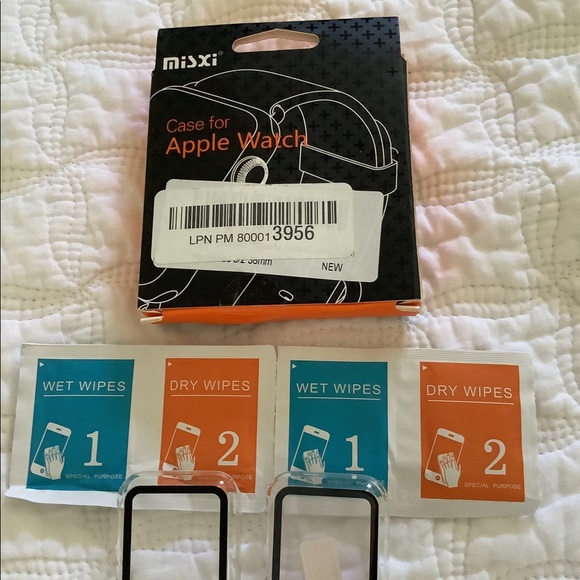 Misxi 2 Pack Hard PC Case with Tempered Glass Screen Protector For Apple Watch - Picture 4 of 5